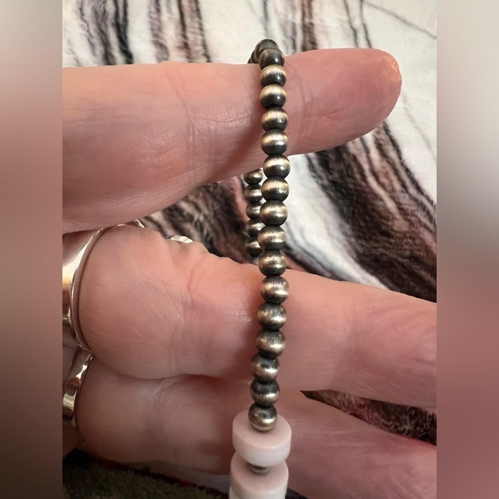 ❤️ Queen Pink Conch 6mm Desert Pearl Native Navajo Heishi Stack Bracelet Sz 6.25 - Picture 11 of 13